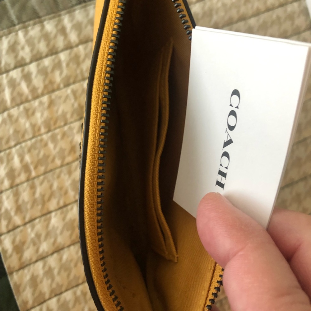 Coach wristlet, Large NWT honeycomb yellow w/pewter hardware - Picture 6 of 13